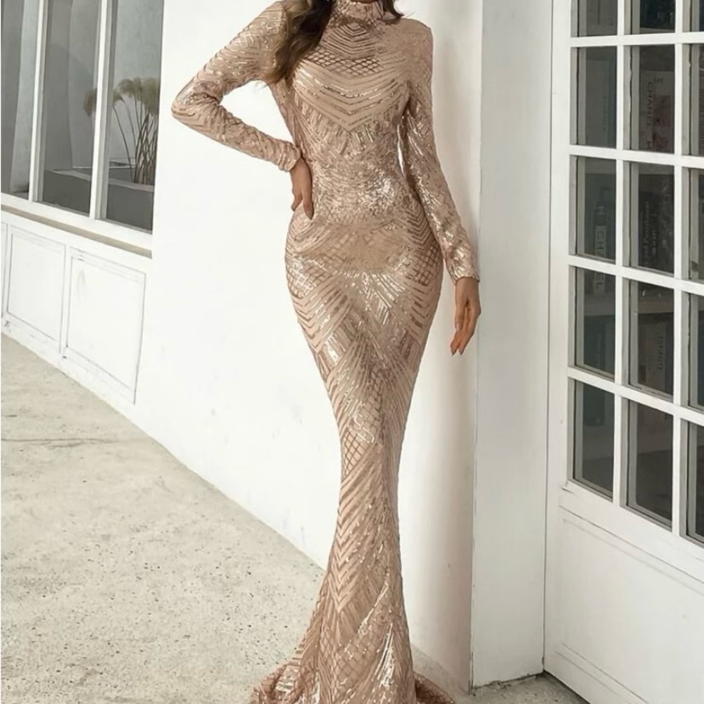 Mock neck Mermaid Hem sequin prom dress